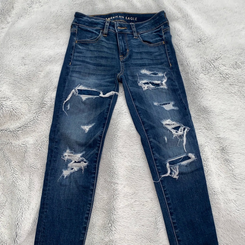 American eagle ripped next level stretch jeans!